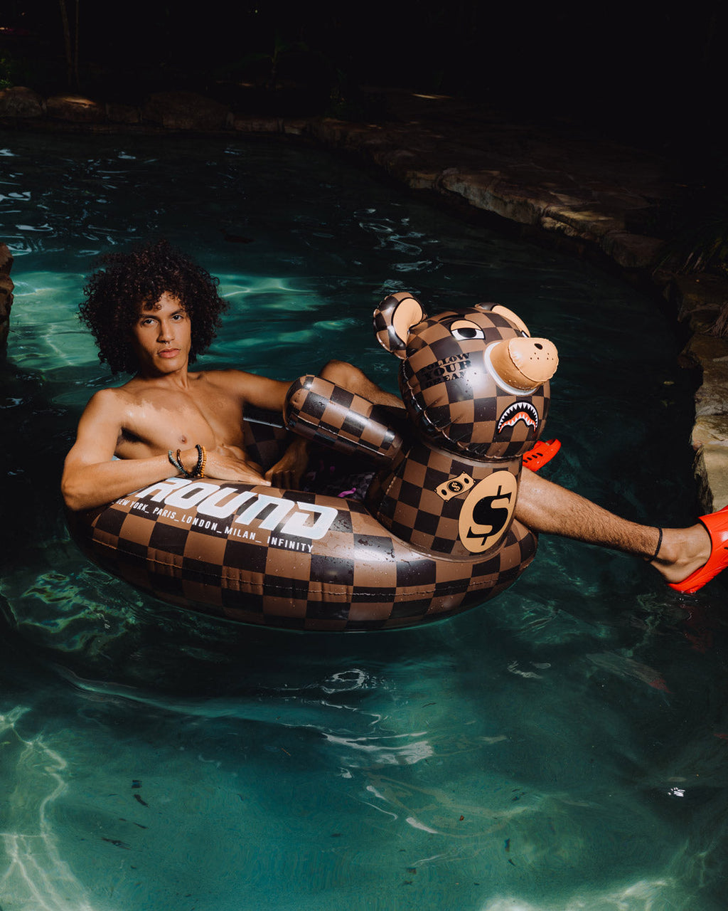 MONEYBEAR - POOL PARTY FLOATY