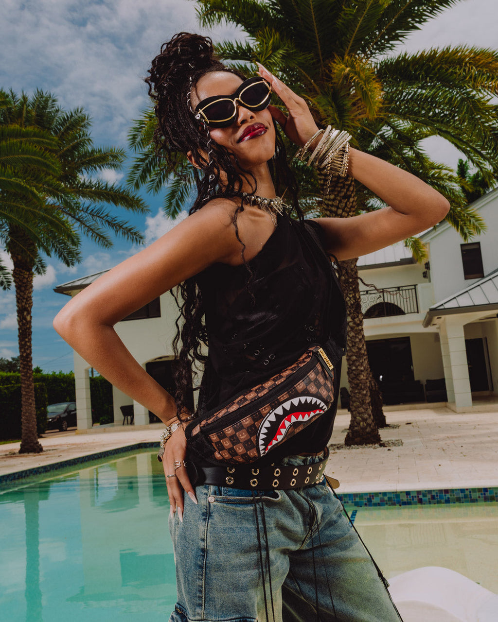 SHARKS IN PARIS GRIN & GRIND CROSSBODY