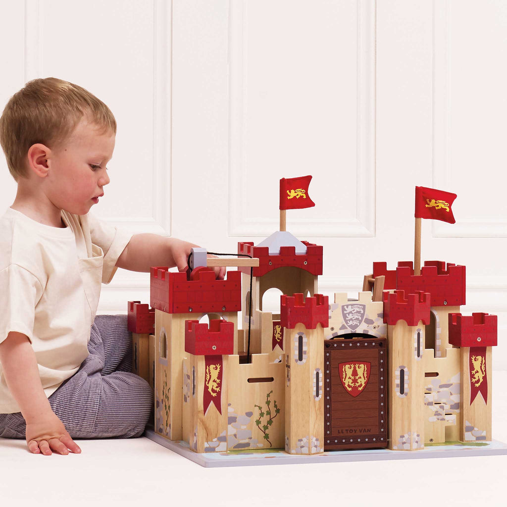 Lionheart Wooden Castle