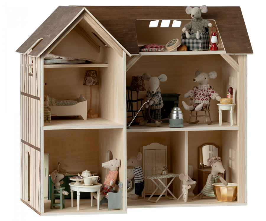 Maileg Farmhouse Dollhouse