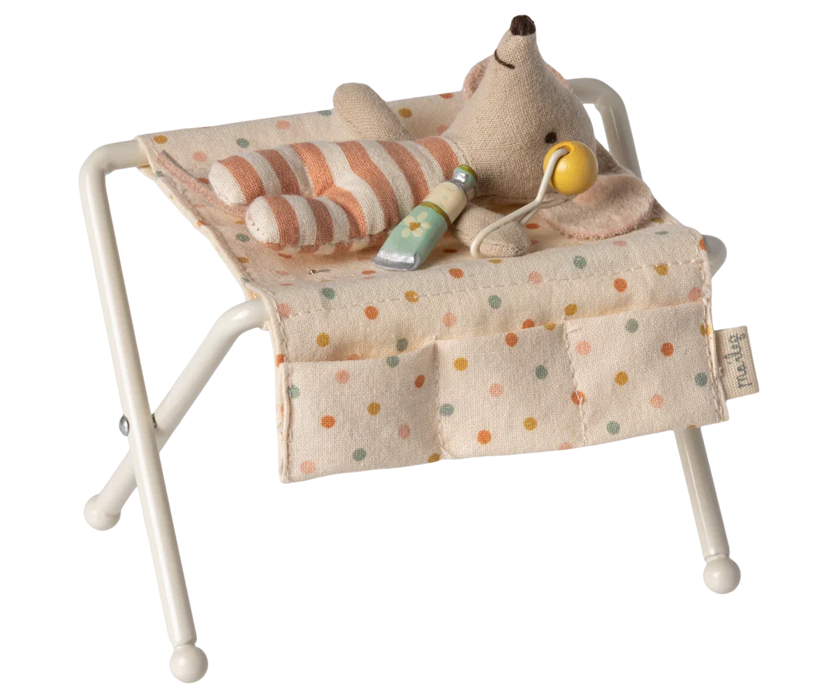 Maileg Nursery Table, Baby Mouse - Off White
