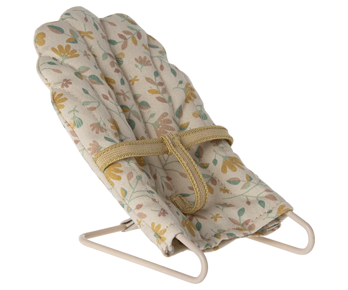 Maileg Little Rabbit’s Nursery Set