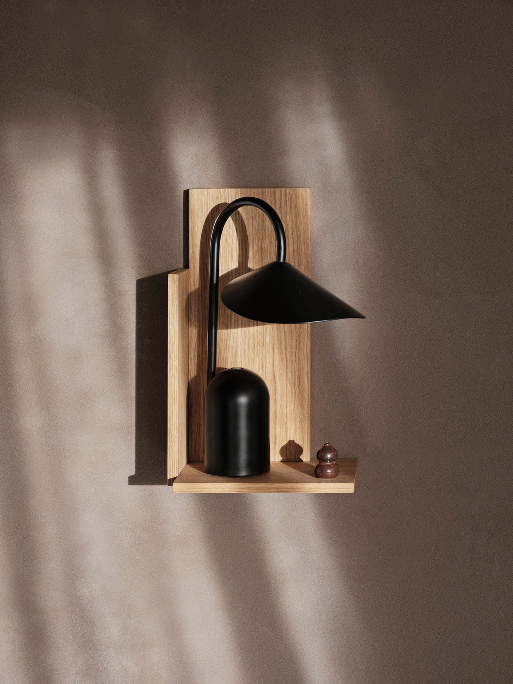 Ferm Living Arum Portable Lamp - Black