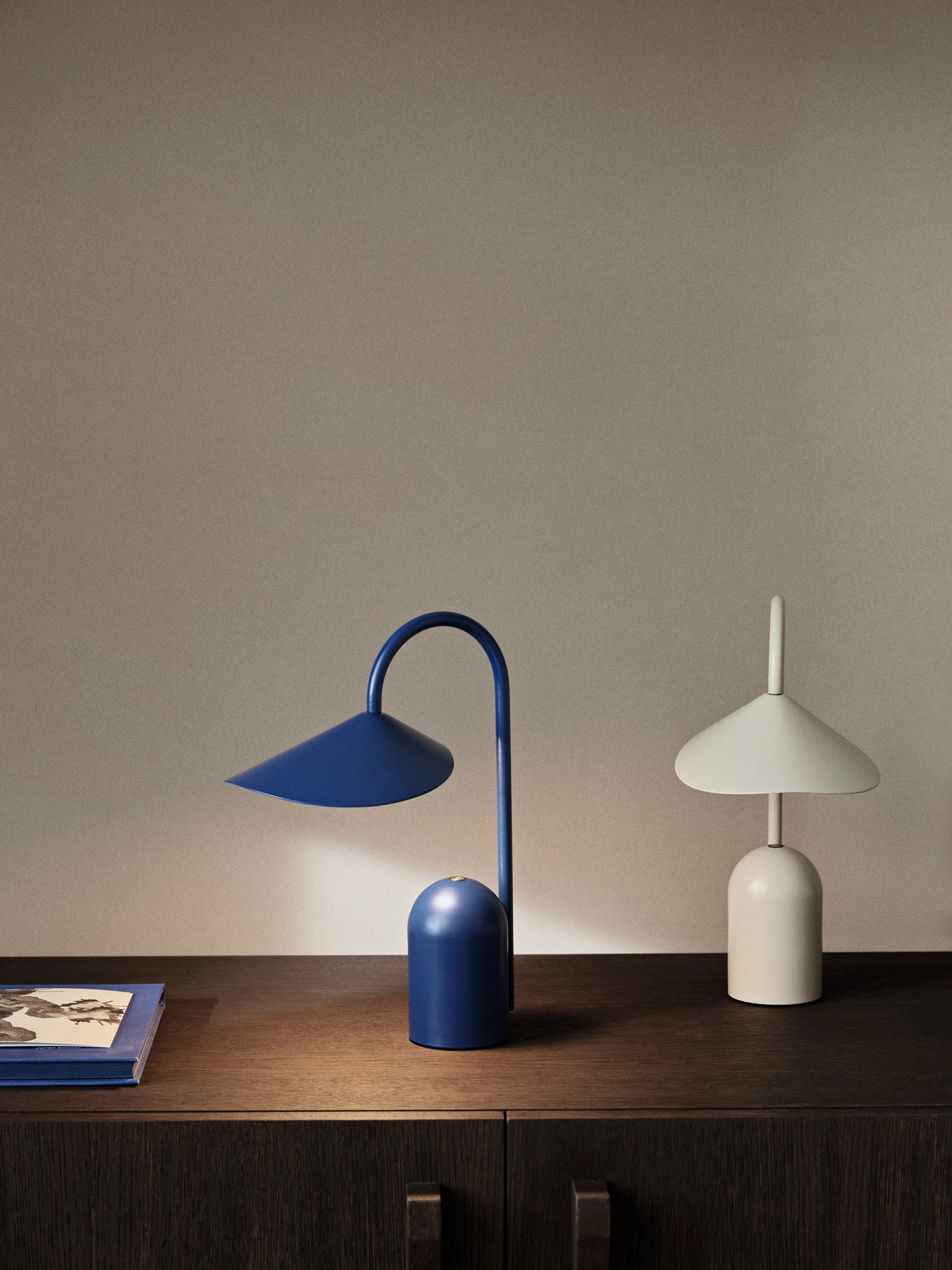 Ferm Living Arum Portable Lamp - Blue