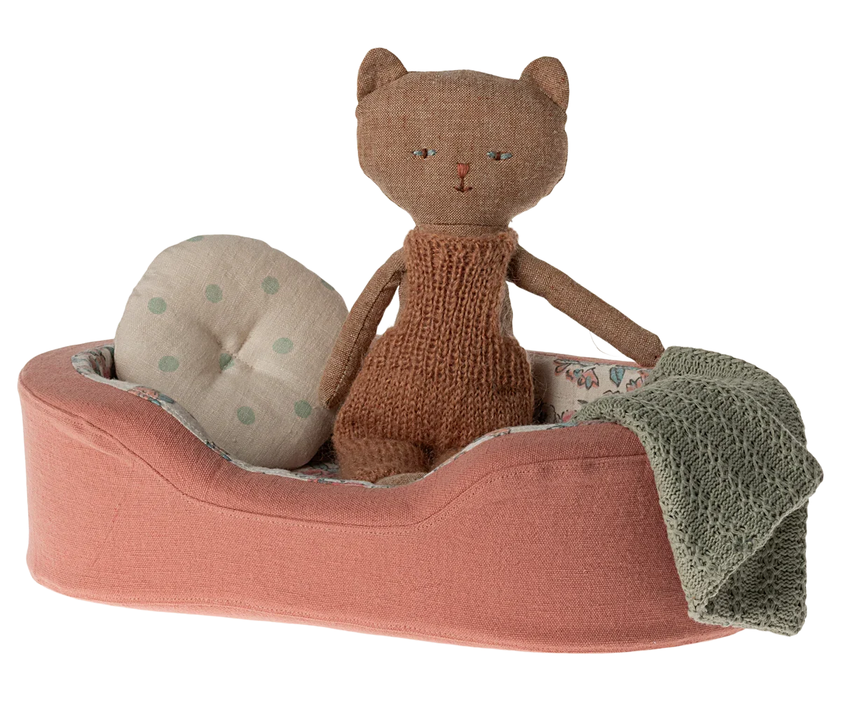 Maileg Small Cozy Bed - Coral