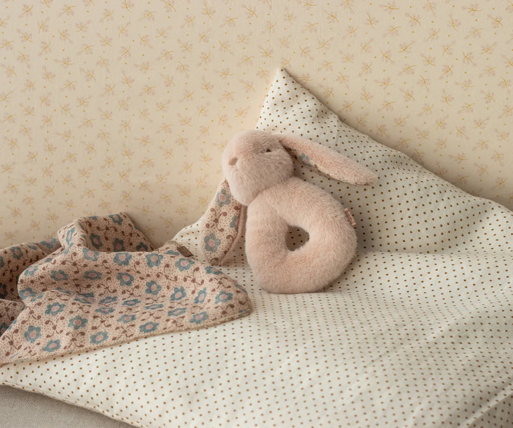 Maileg Bunny Rattle & Burp Cloth Set - Powder
