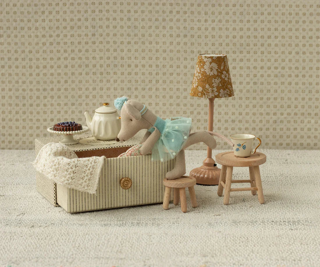 Maileg Dance Mouse in Daybed, Little Sister - Mint