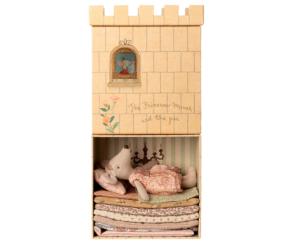Maileg Princess and The Pea, Big Sister Mouse
