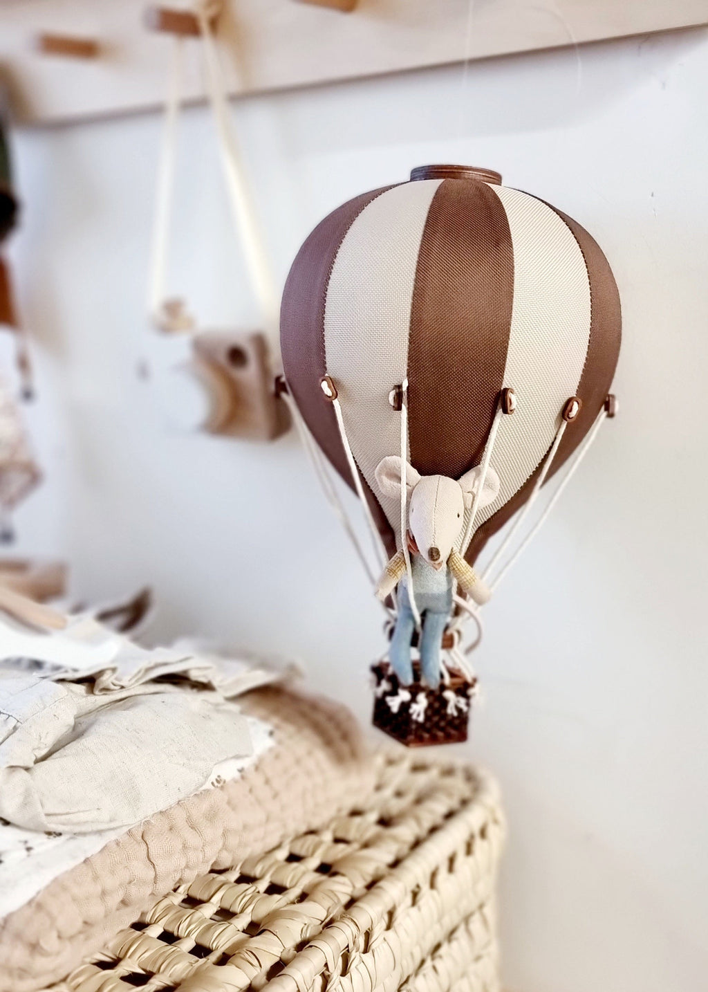 Hot Air Balloon - Dark Brown