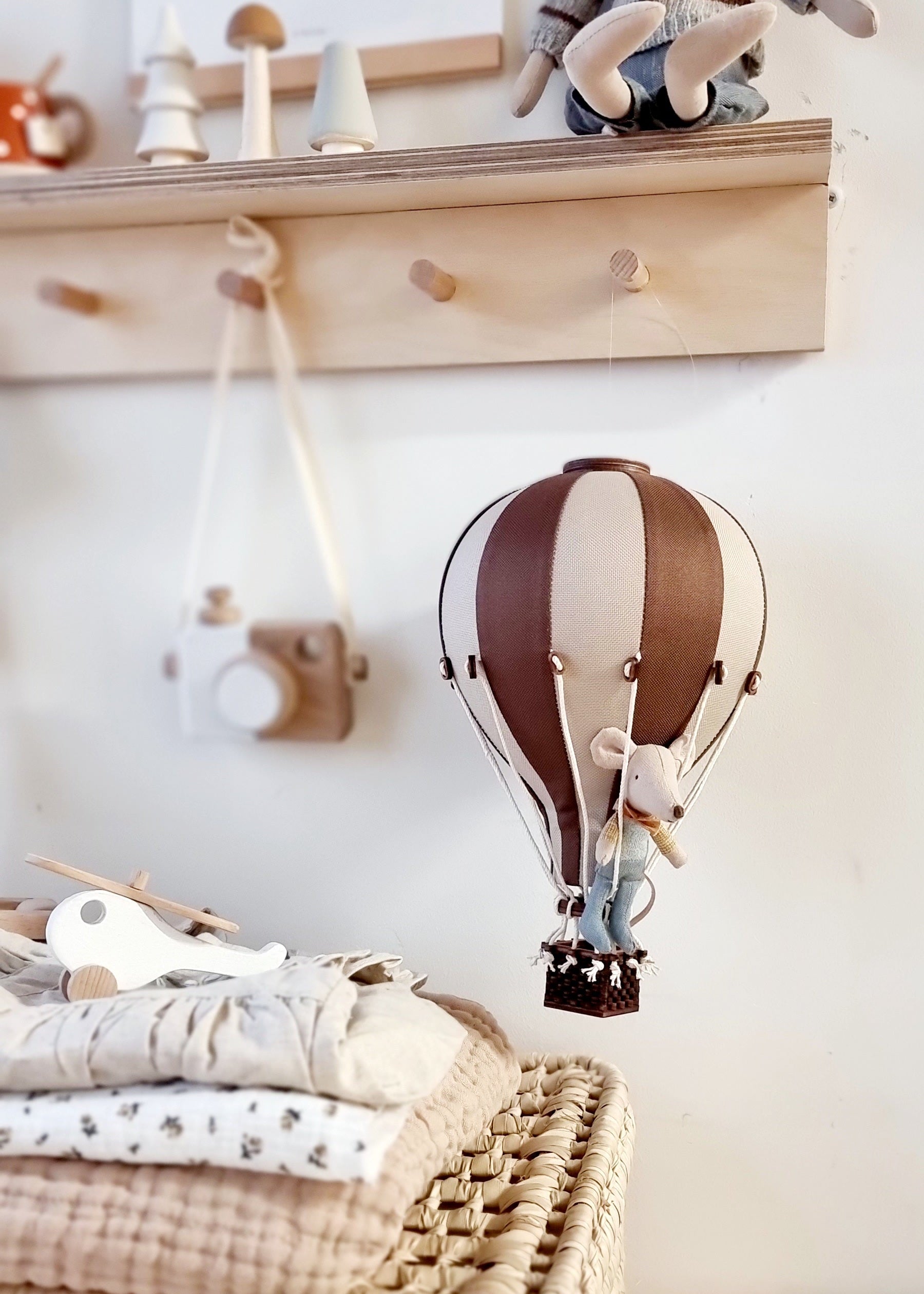 Hot Air Balloon - Dark Brown