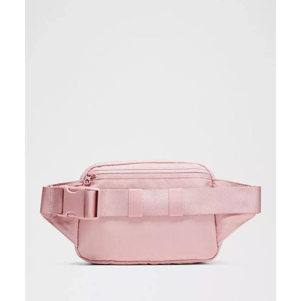 Belt Bag 1L Pink – Compact Crossbody Sling Waist Pack, Adjustable Strap, Zippered Pockets, Hands-Free Everyday Carry for Travel, Gym, Running & Streetwear