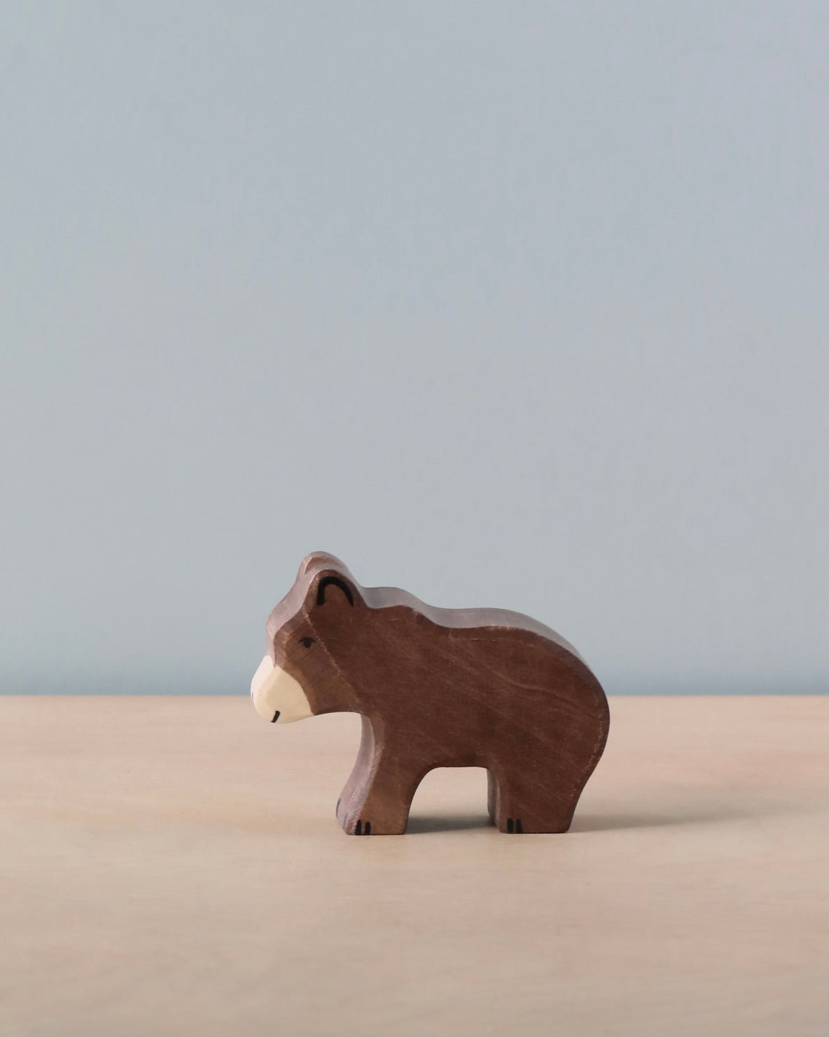 Holztiger Small Brown Bear