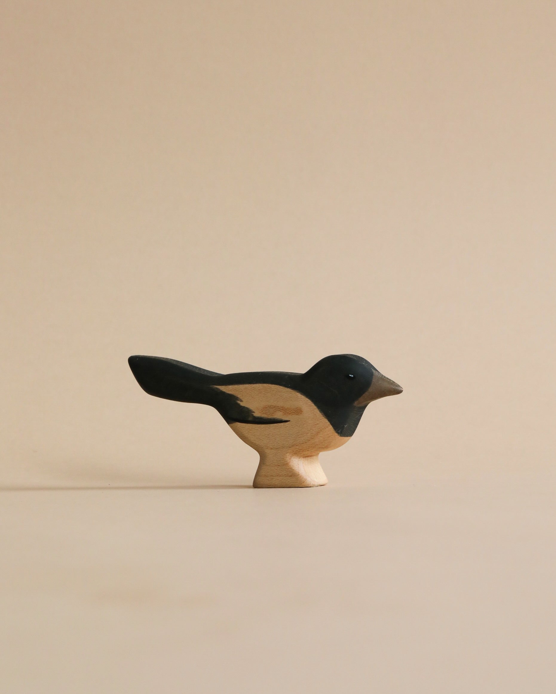 Handmade Holzwald Bird - Magpie
