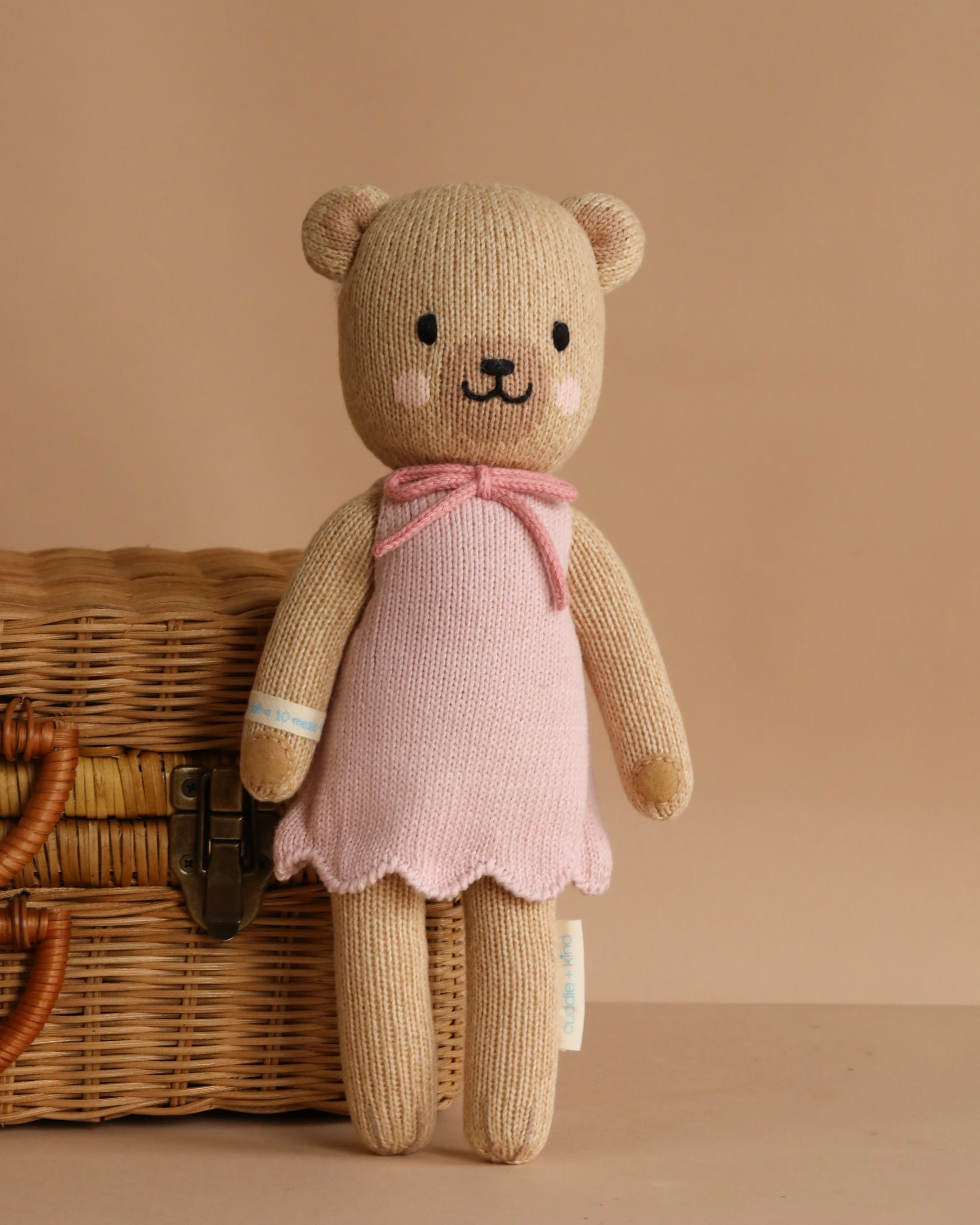 Cuddle + Kind Bella the Honey Bear