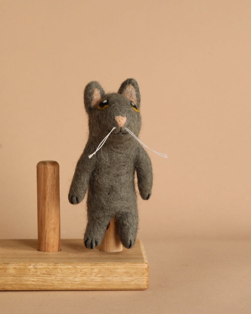 Felt Finger Puppet: Gray Cat