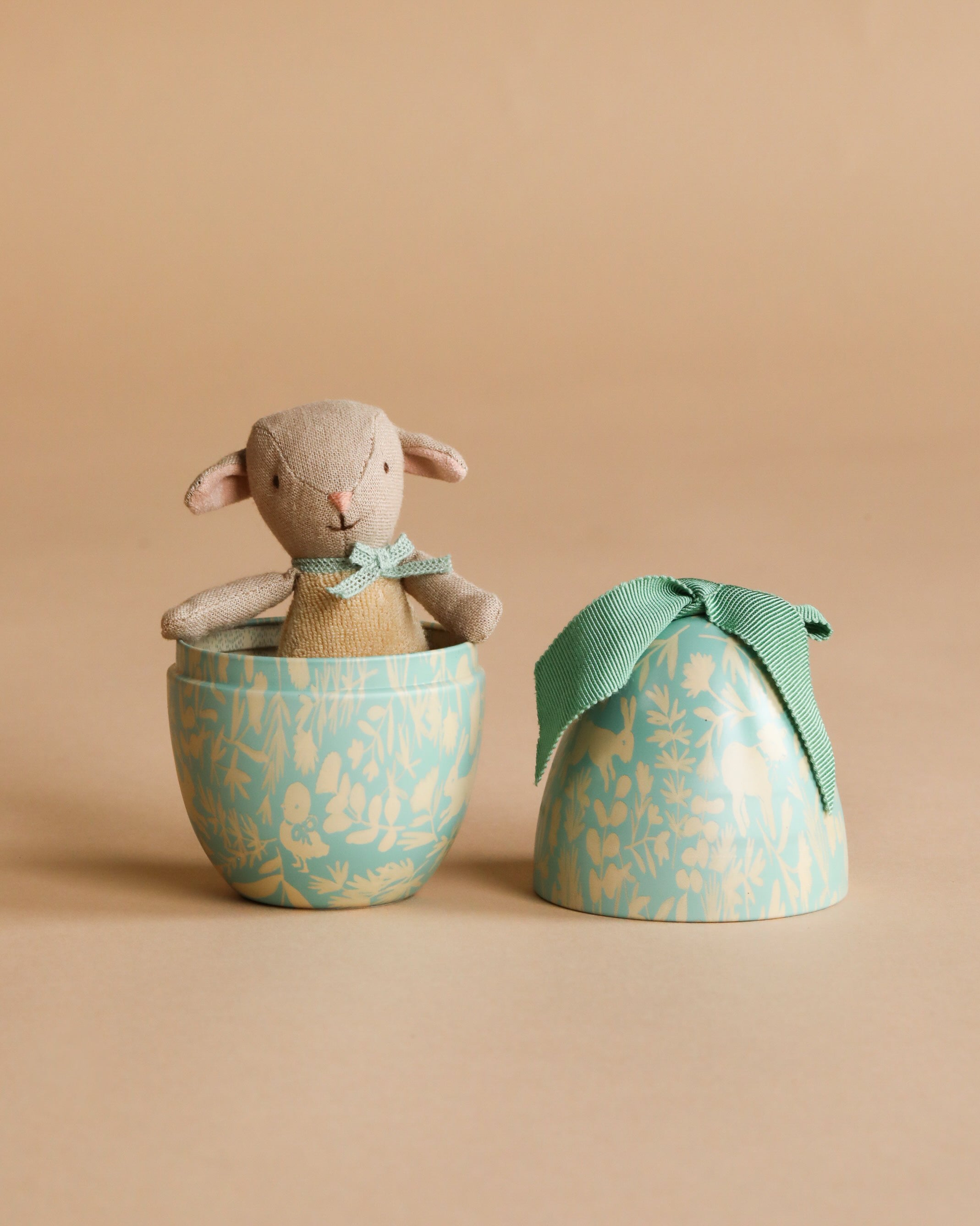 Maileg Easter Egg with Micro Lamb, Small - Dusty Mint (With Magnetic Hands)