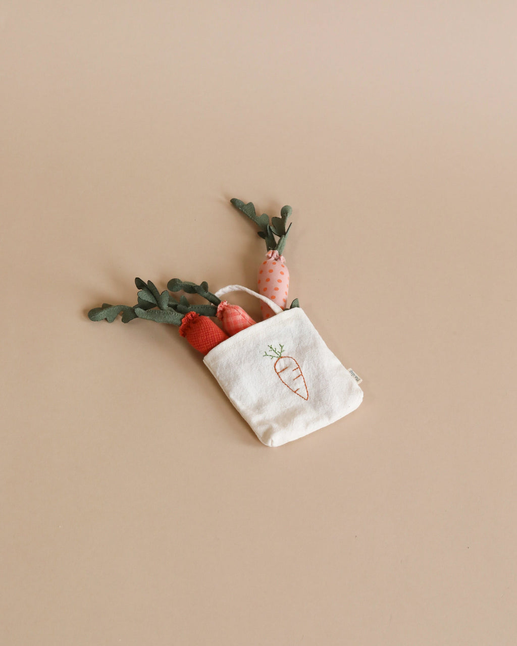 Maileg Little Rabbit’s Carrot Harvest Set