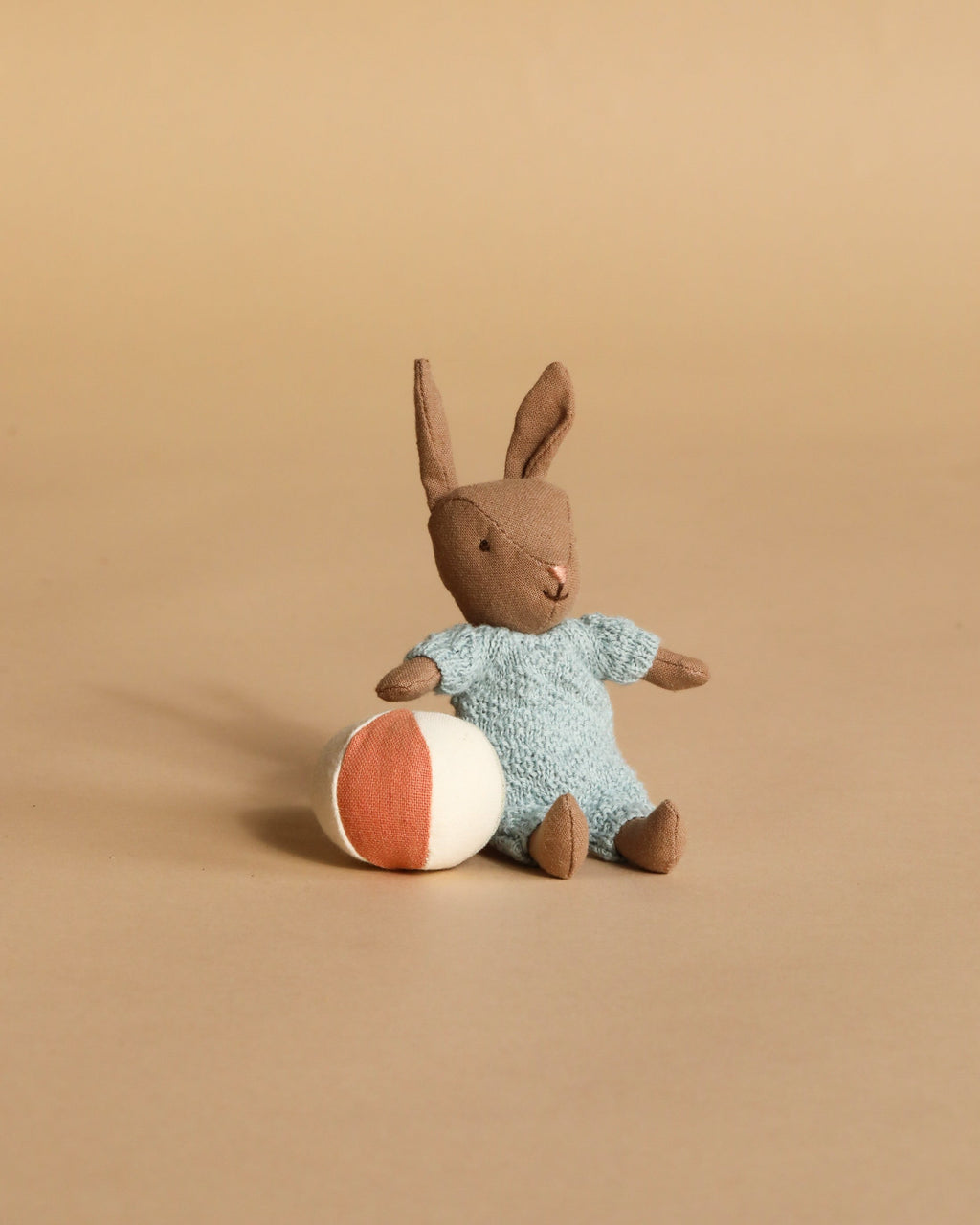 Maileg Micro Bunny With Ball - Brown - Blue (With Magnetic Hands)