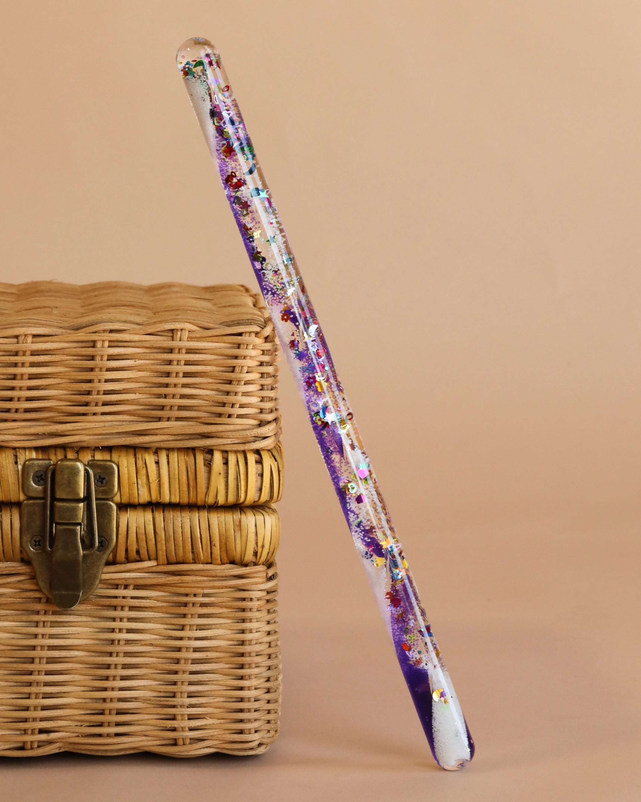 Spiral Glitter Magic Wand - Purple