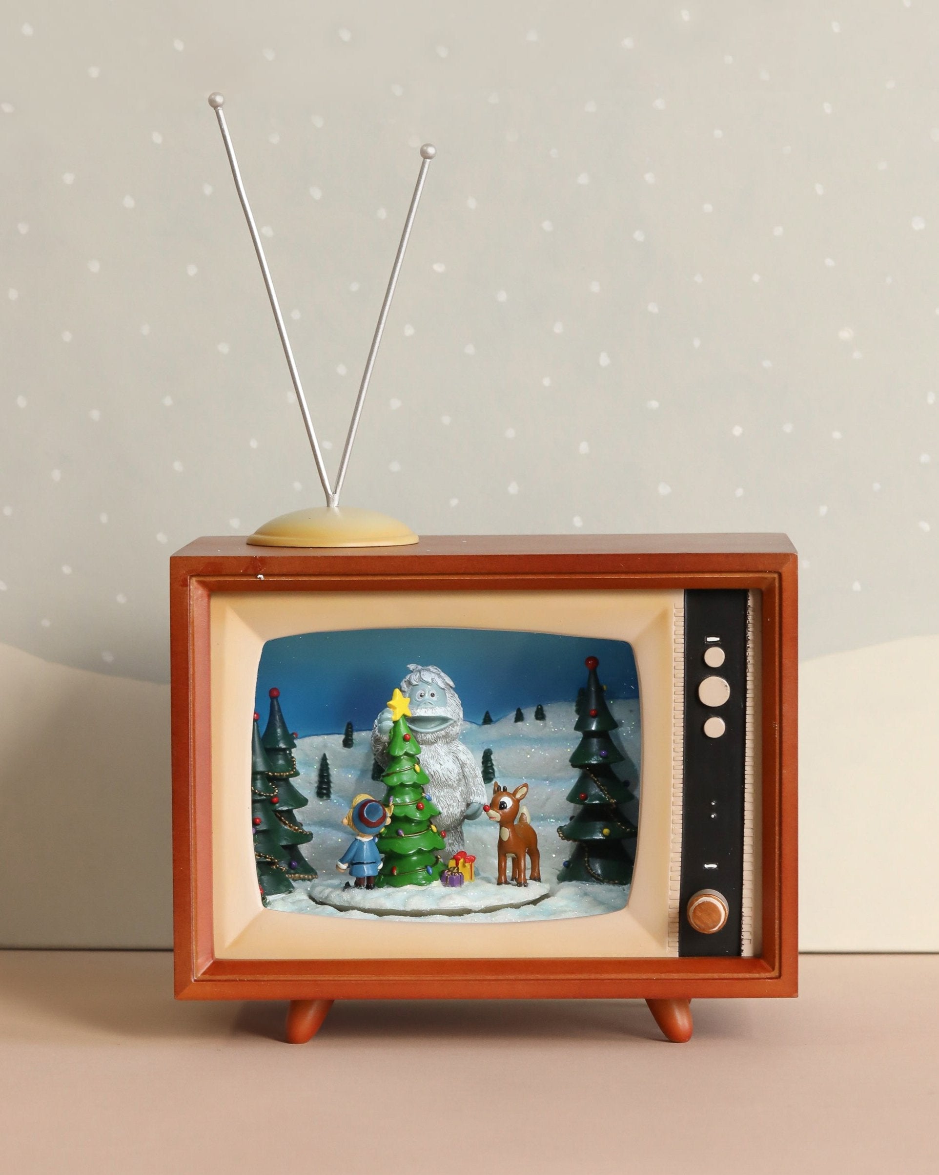 Christmas Music TV - Yeti and Rudolf