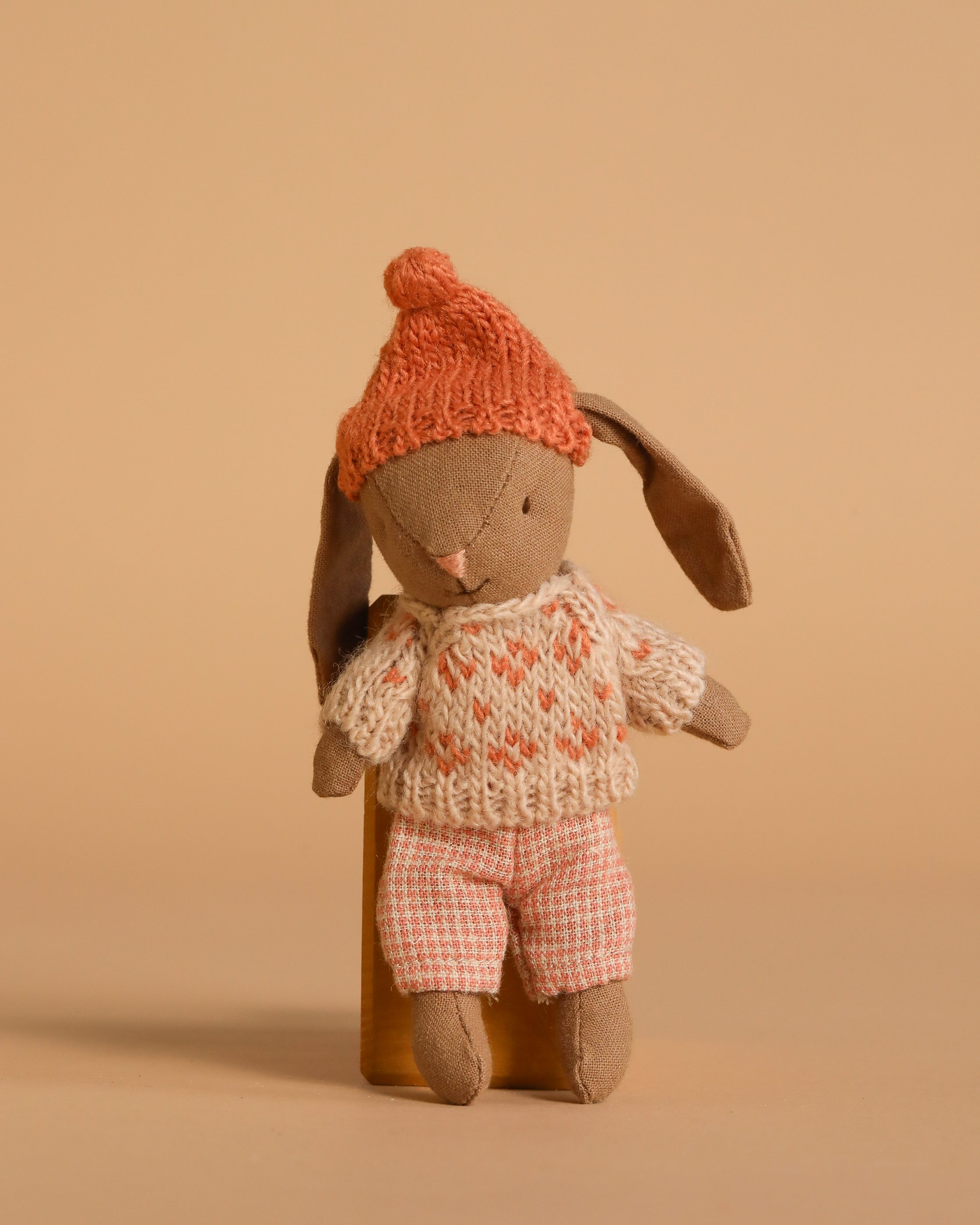 Maileg Winter Bunny, Micro - Brown - Rose