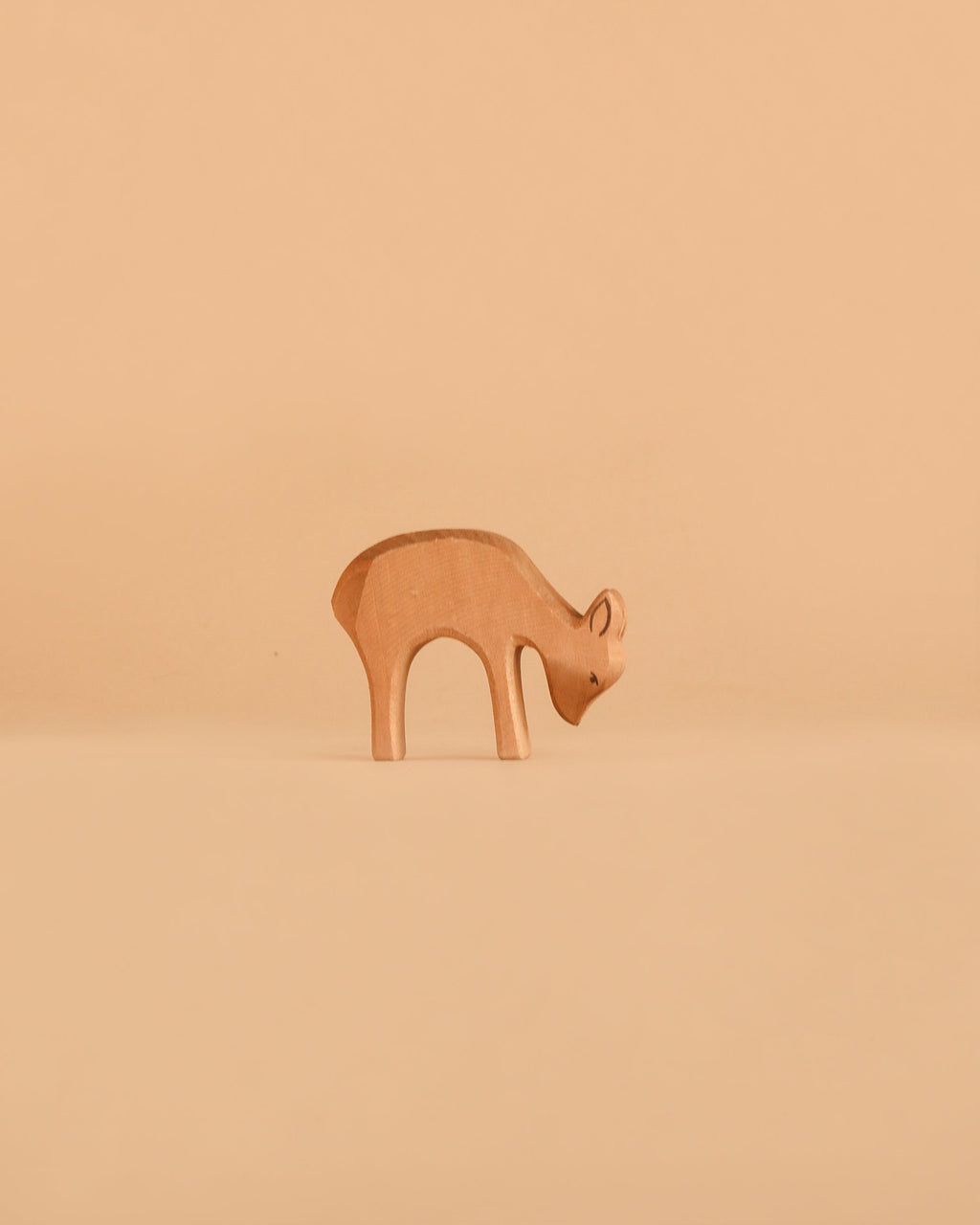 Ostheimer Deer - Eating