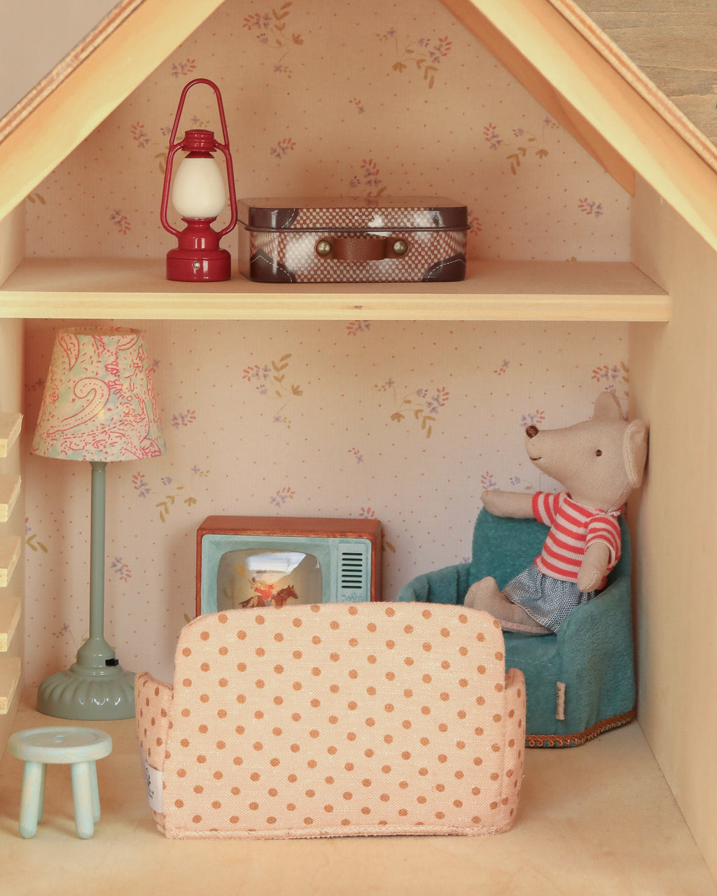 Maileg Fully Furnished Farmhouse Set + Surprise Gift