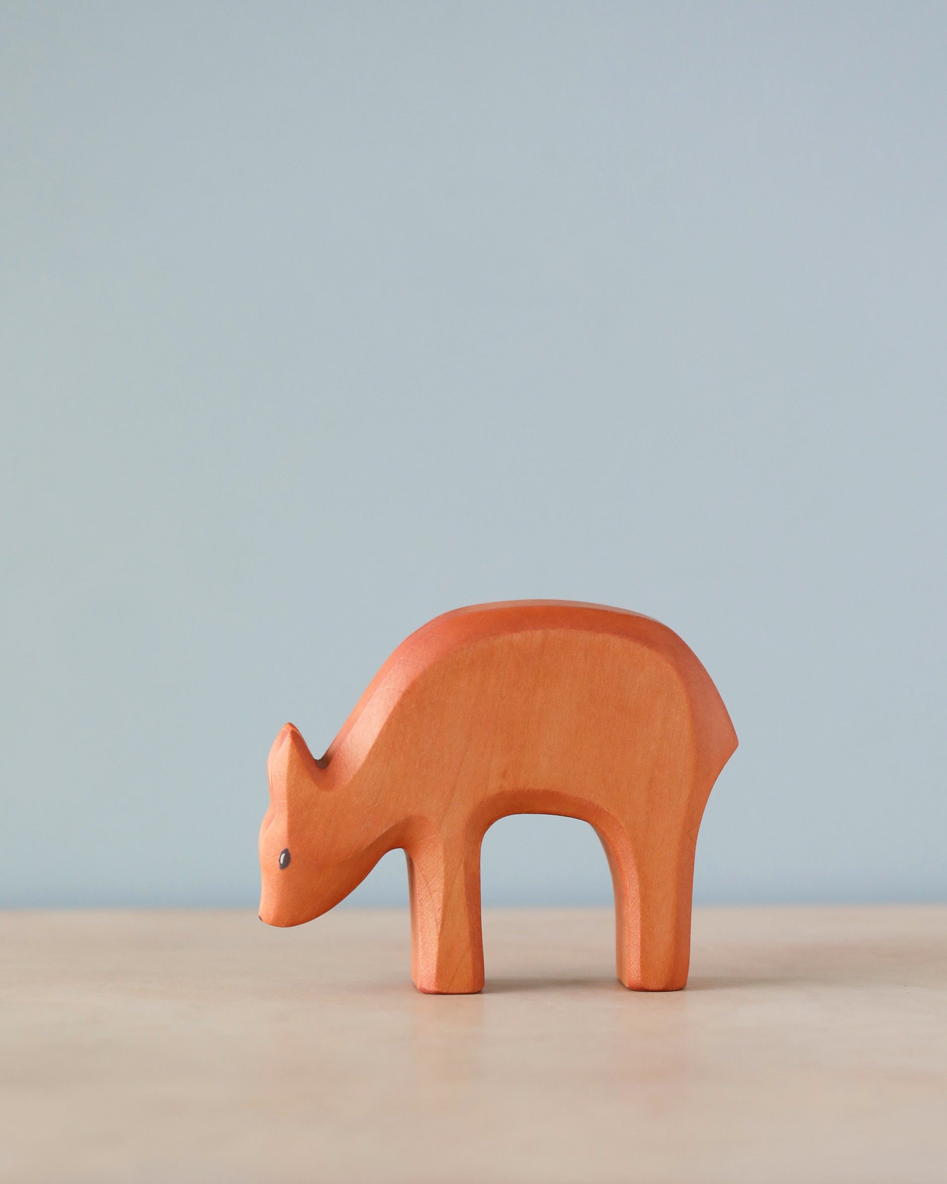 Handmade Holzwald Deer, Eating