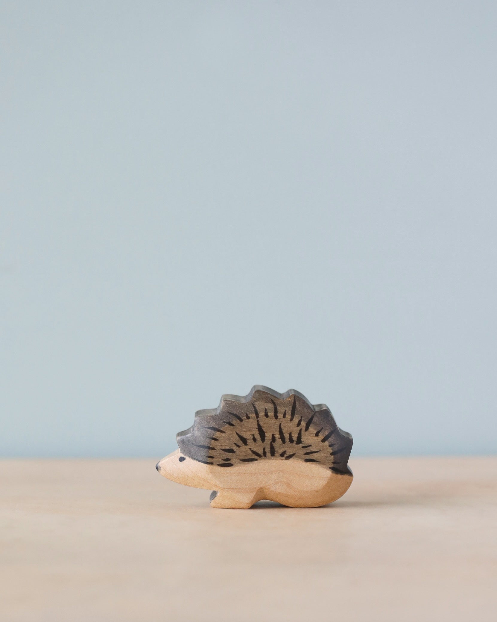 Handmade Holzwald Hedgehog Mom