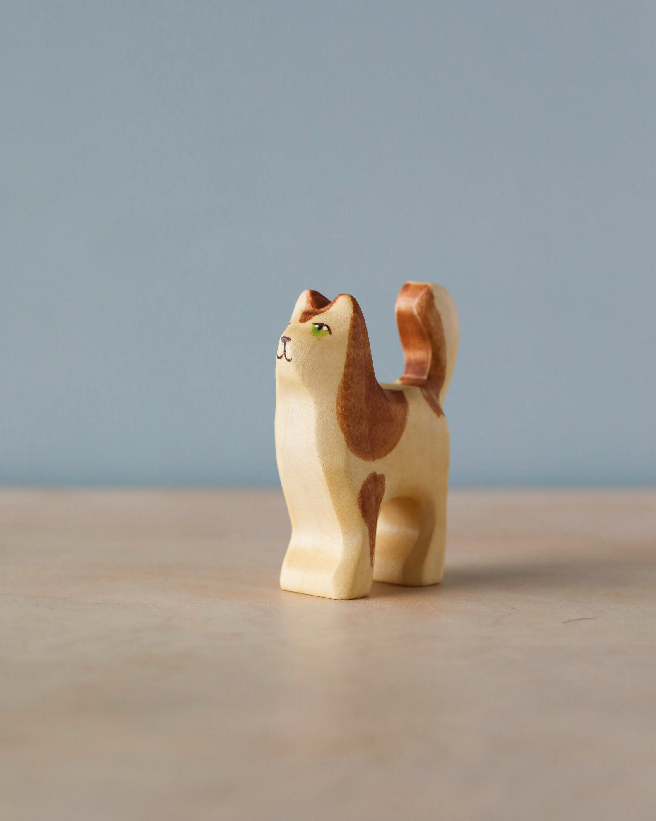 Handmade Holzwald Cat