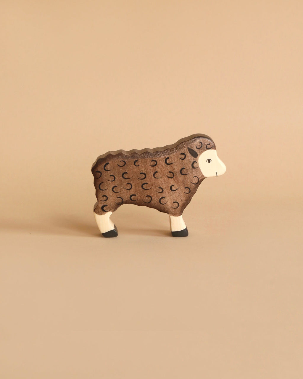 Holztiger Brown Sheep, Standing