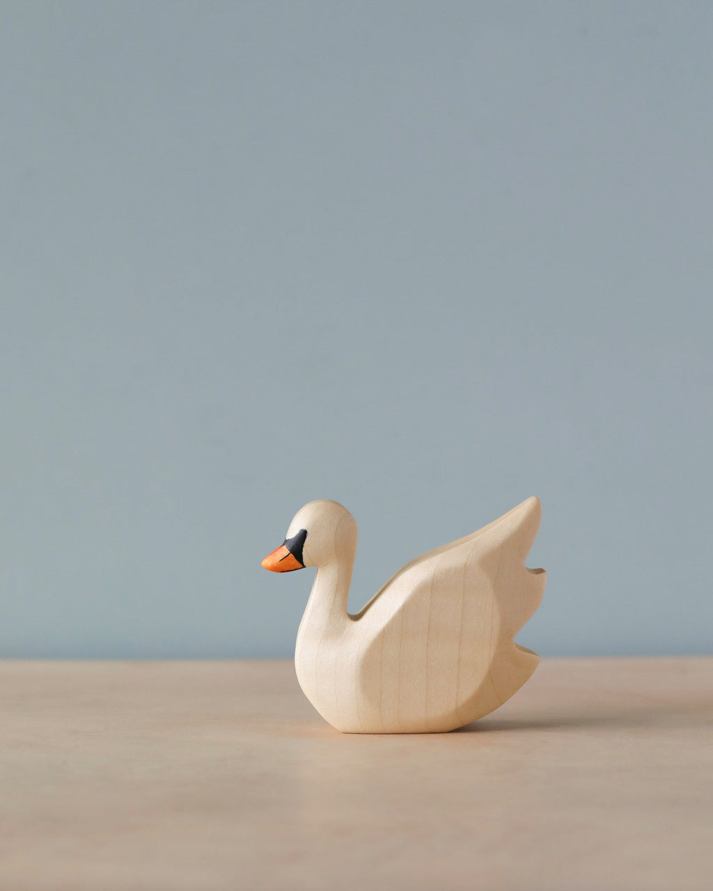 Handmade Holzwald Swan