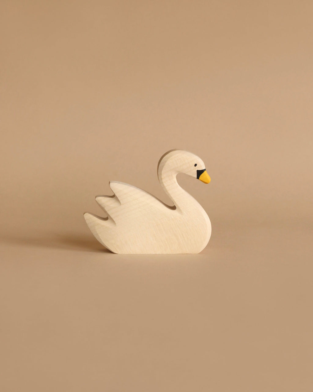 Holztiger Swan, Swimming