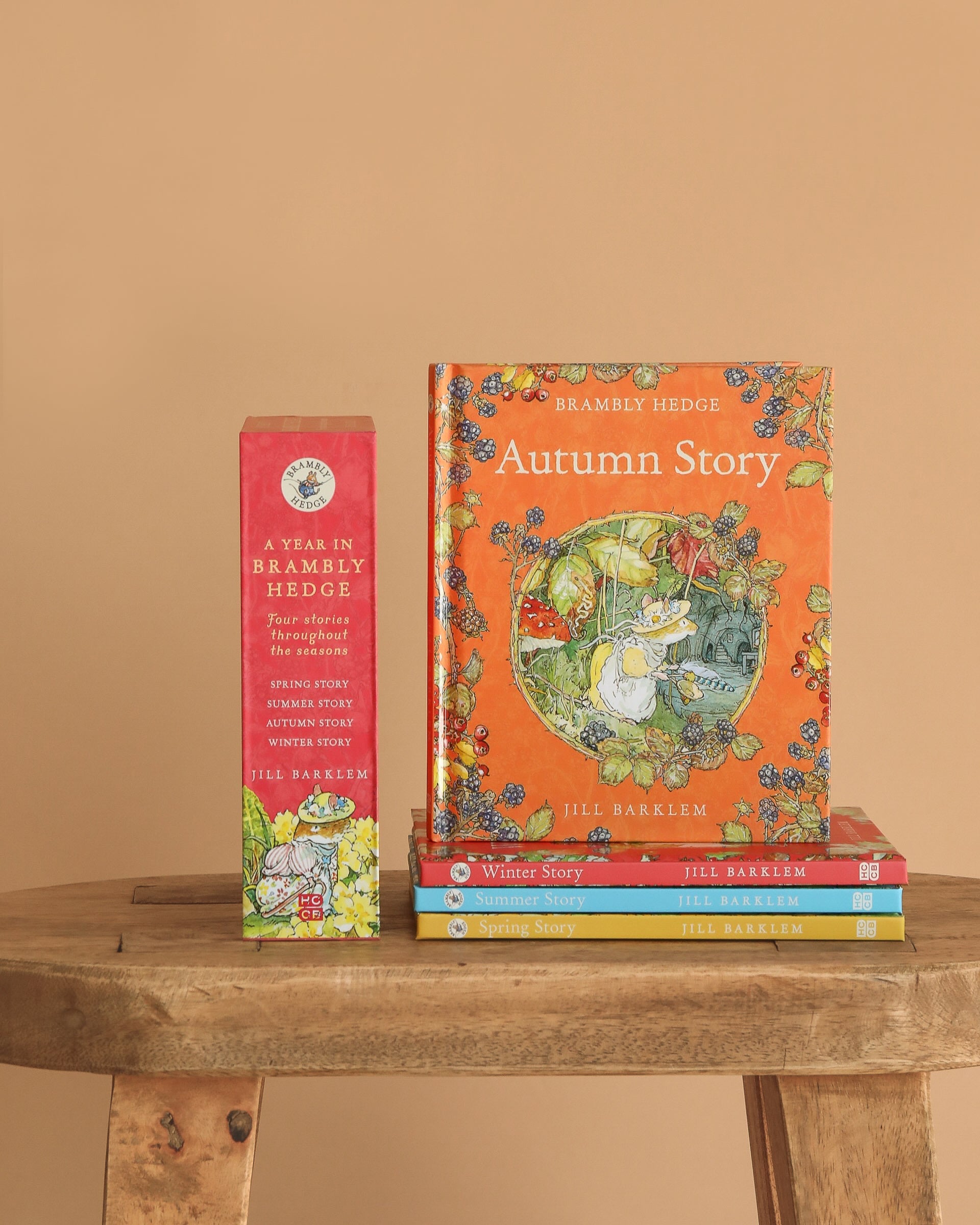 A Year In Brambly Hedge by Jill Barklem