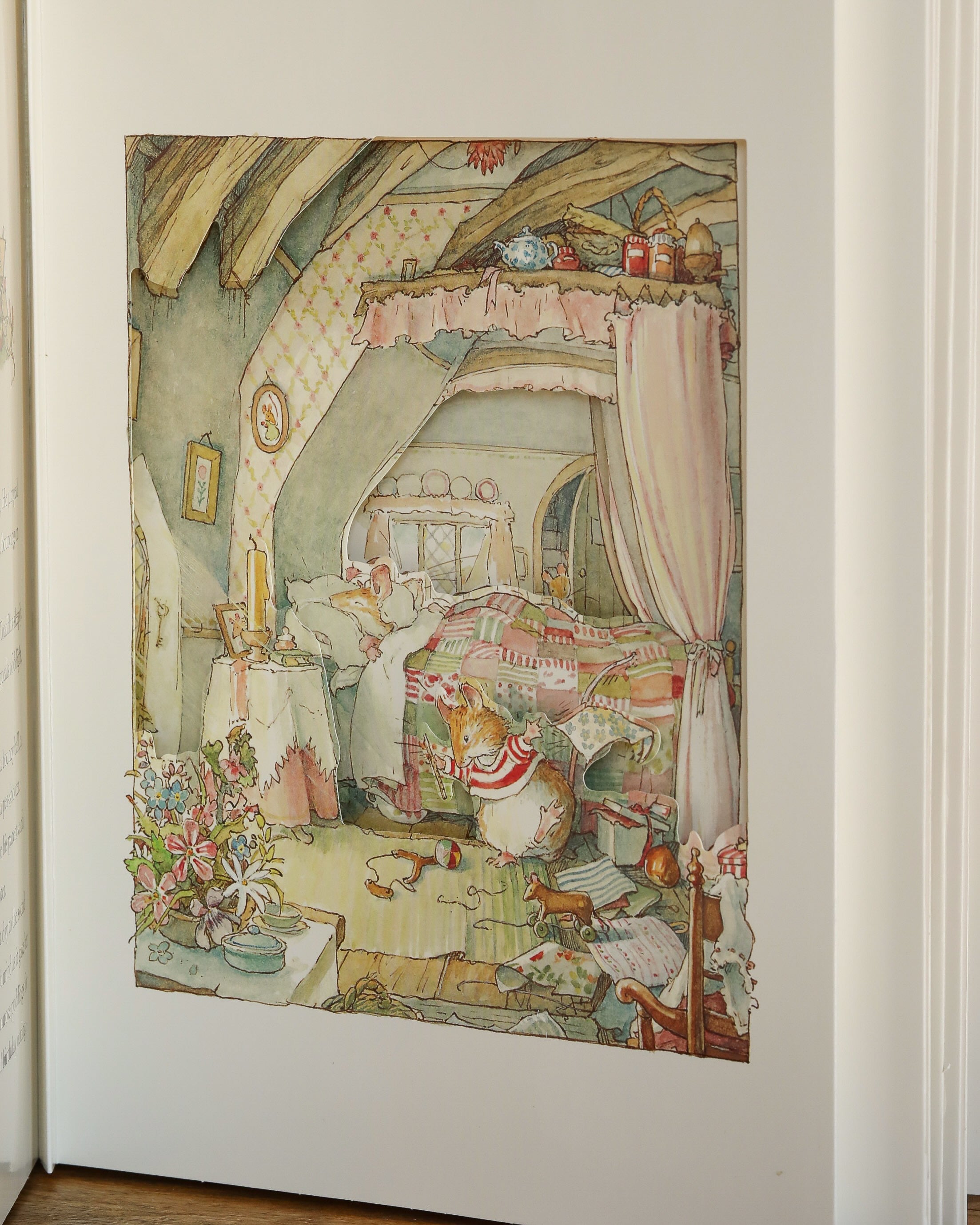 The Brambly Hedge Pop-Up Book by Jill Barklem