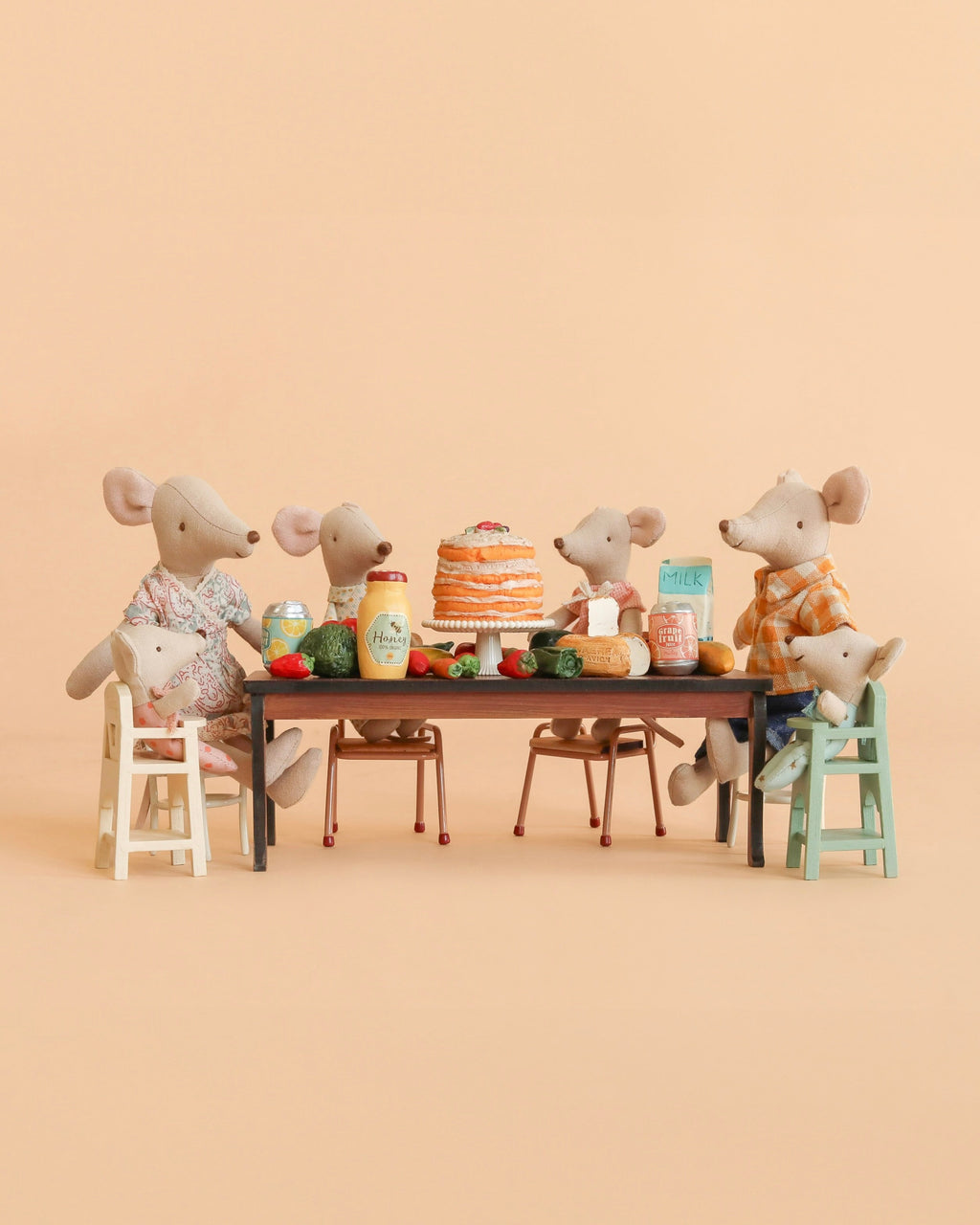 Maileg Family Celebration Set