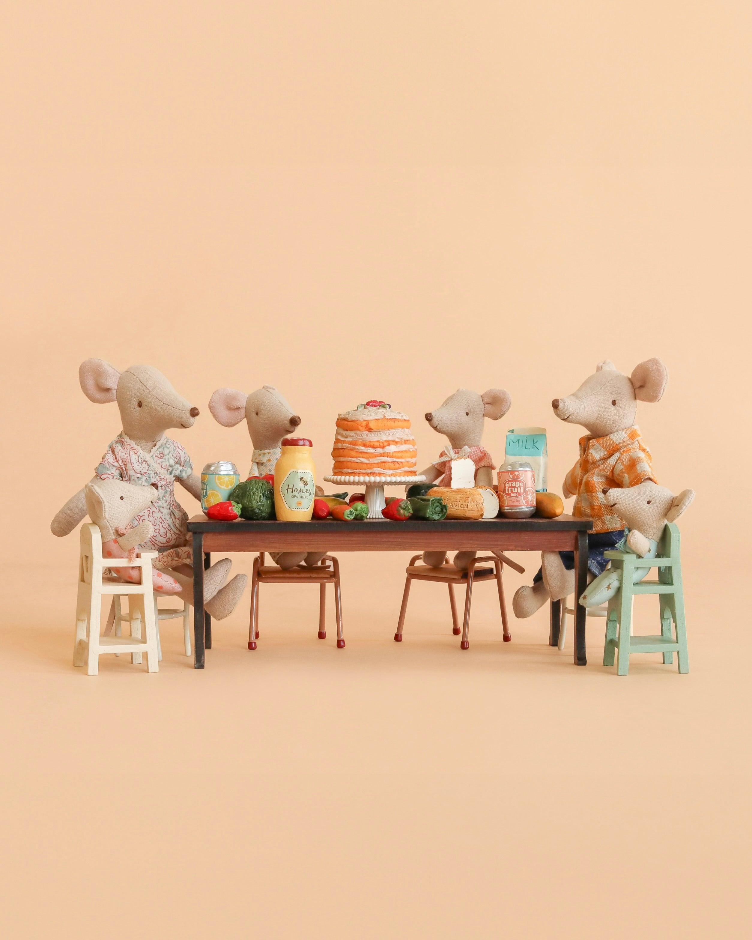 Maileg Family Celebration Set