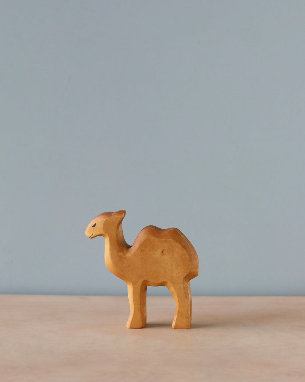 Handmade Holzwald Baby Camel