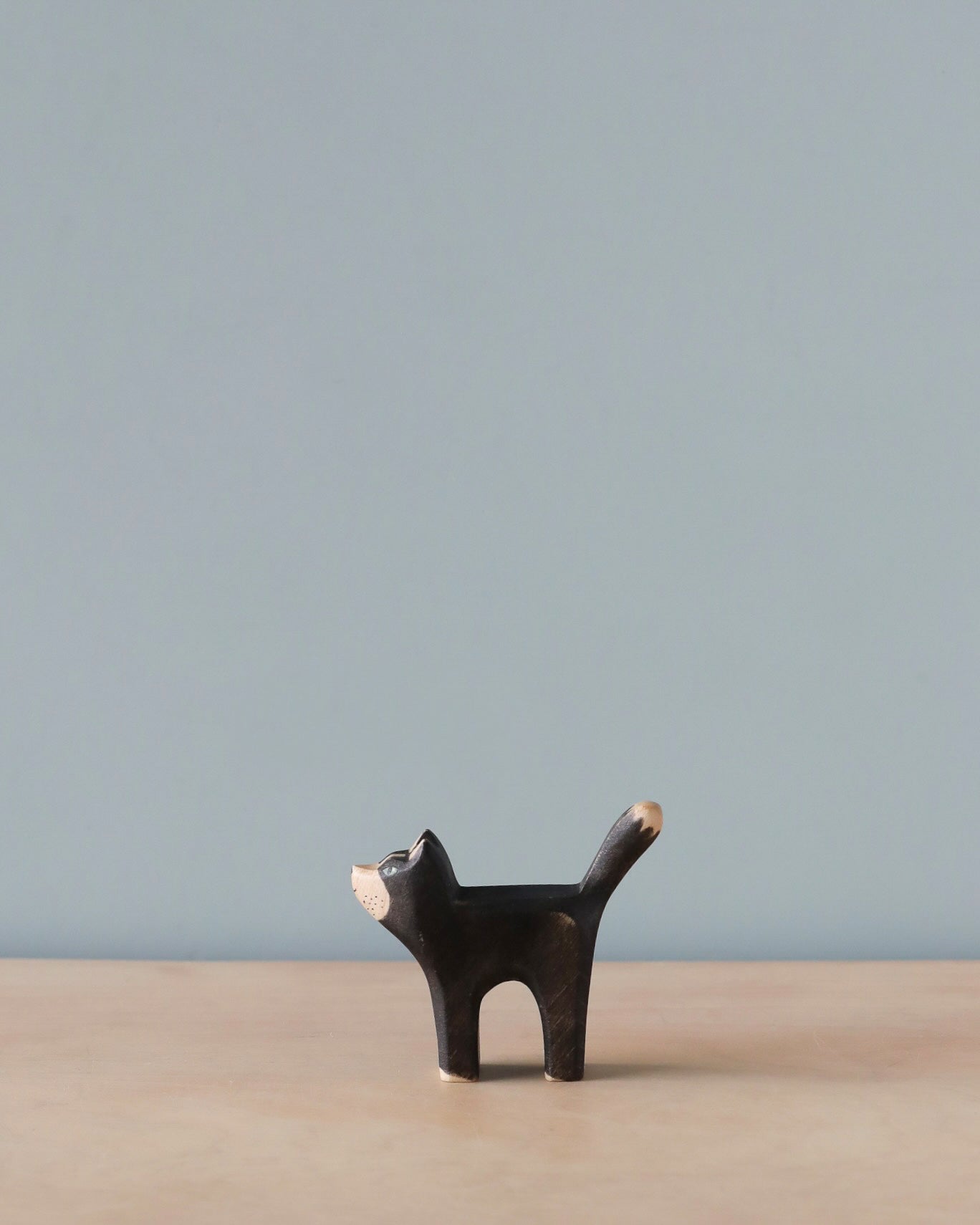 Handmade Holzwald Black Cat