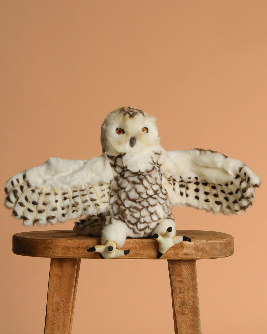 Snowy Owl Puppet (ships in one week)