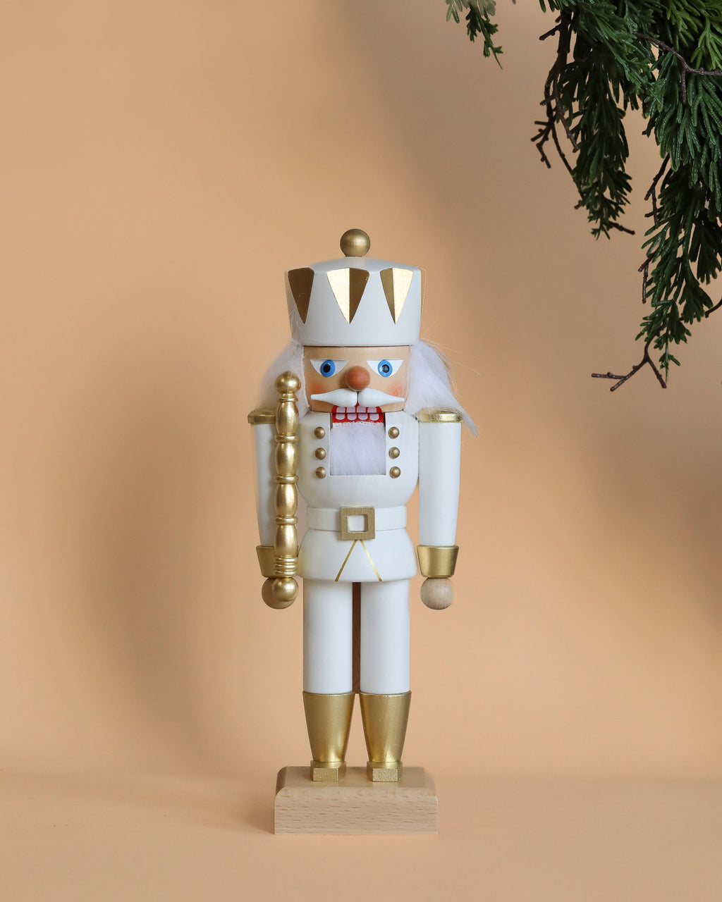 Christian Ulbricht Collectible Wooden Nutcracker - King (White and Gold)