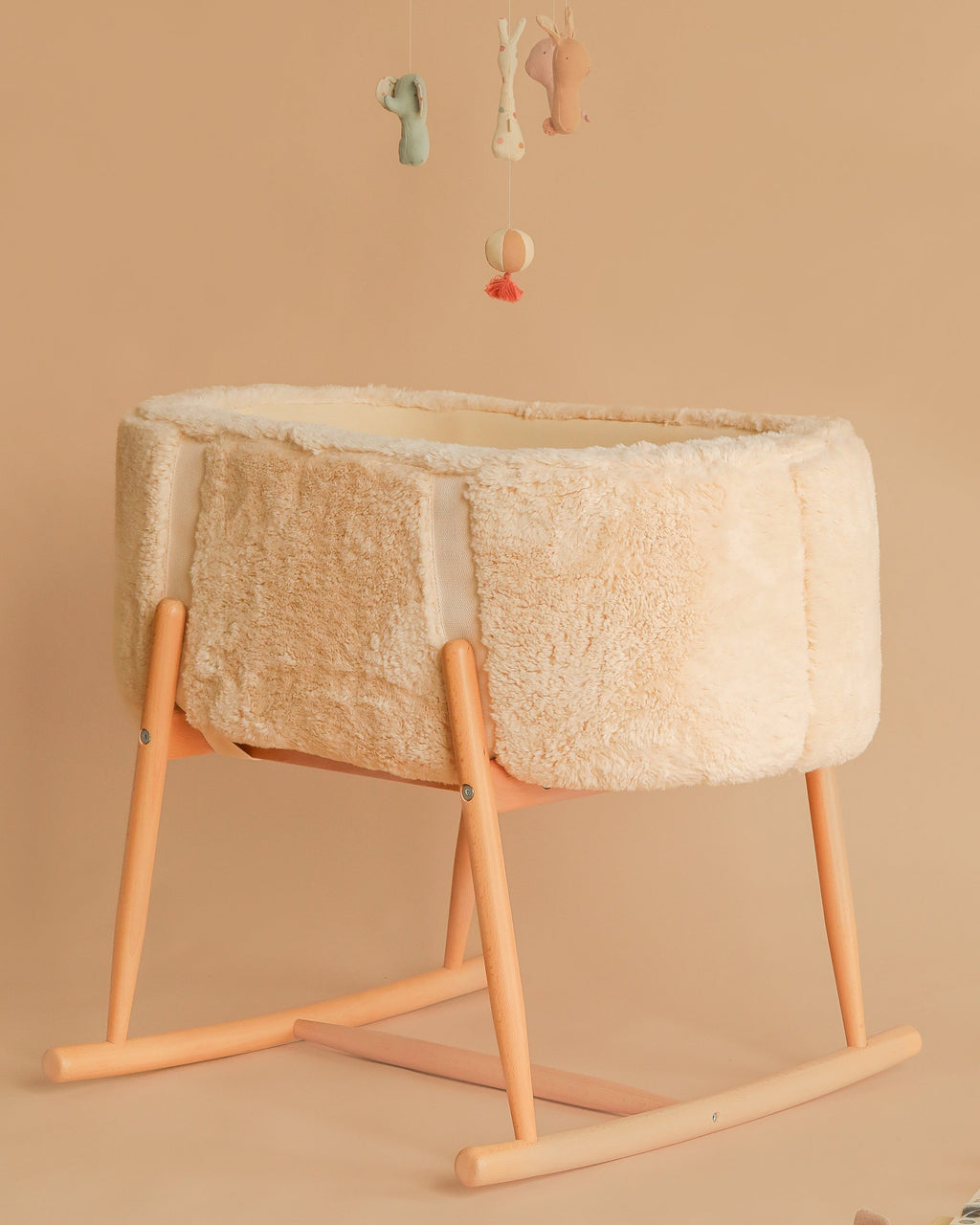 Charlie Crane KUKO 'Fur' Moses Basket