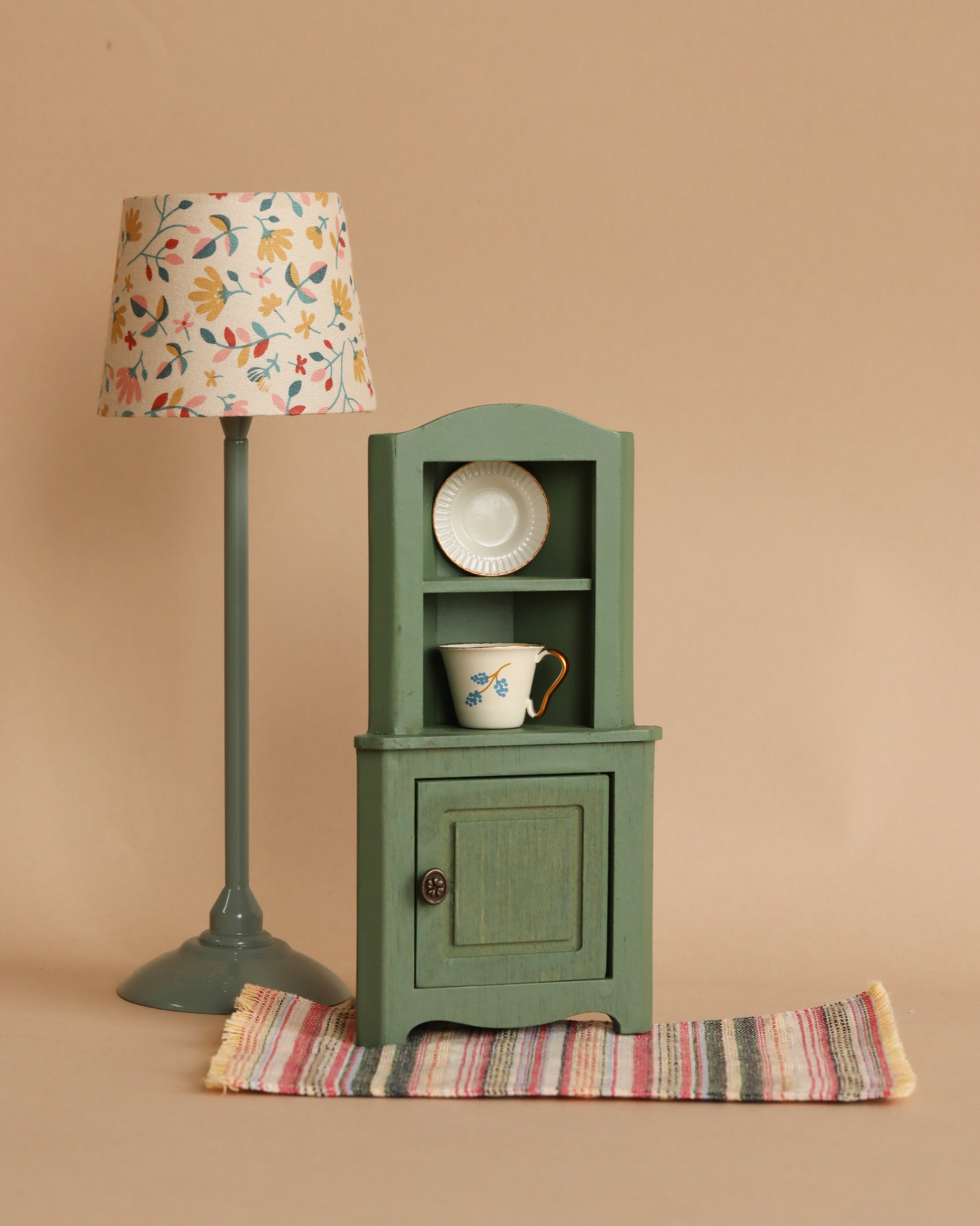 Maileg Corner Cabinet, Mouse Size - Dark Green