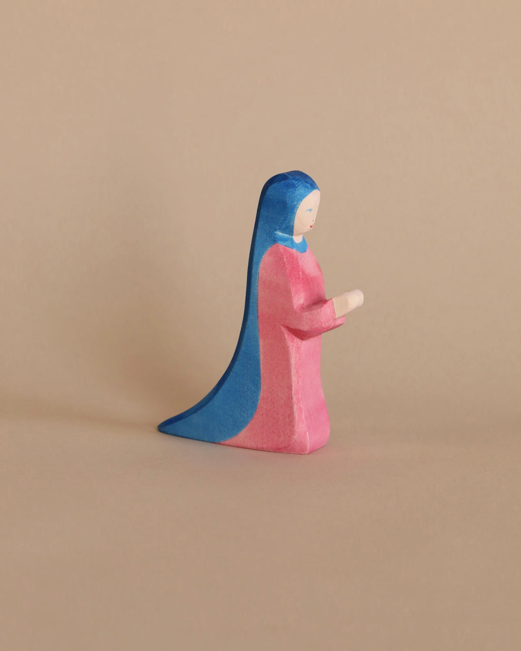Ostheimer Mary - Standing