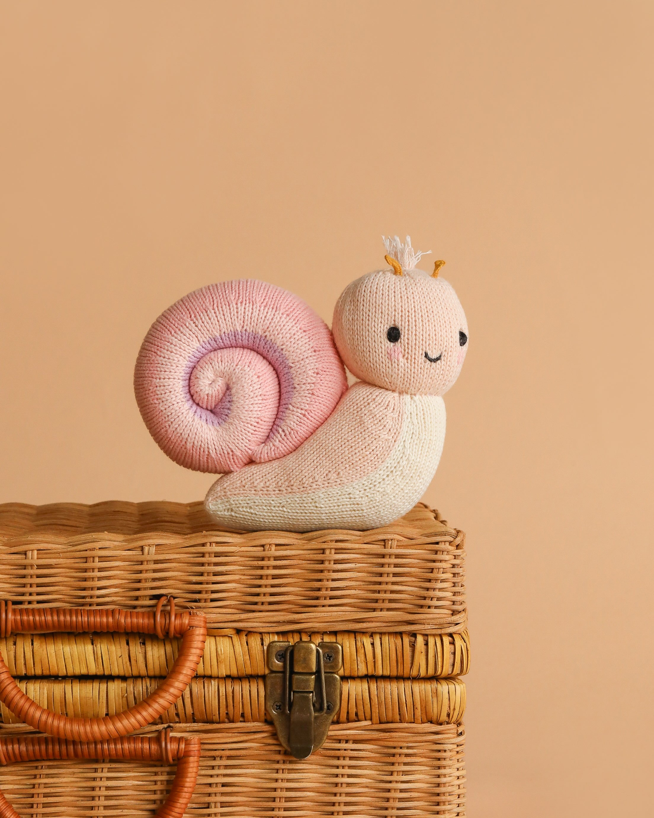 Cuddle + Kind Baby Snail (Peony)