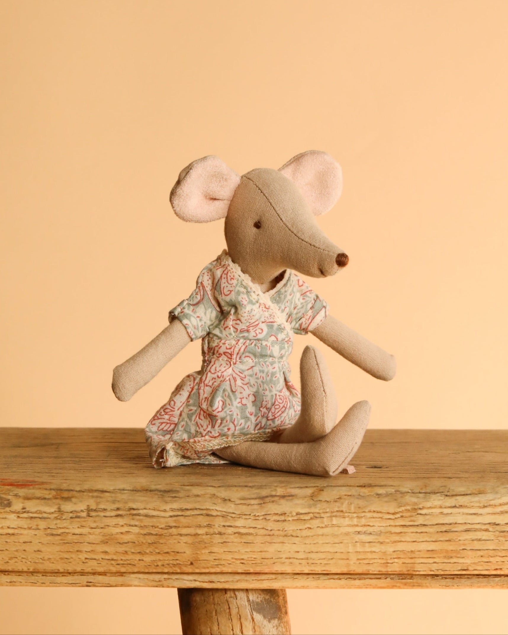 Maileg Mom Mouse In Light Dress
