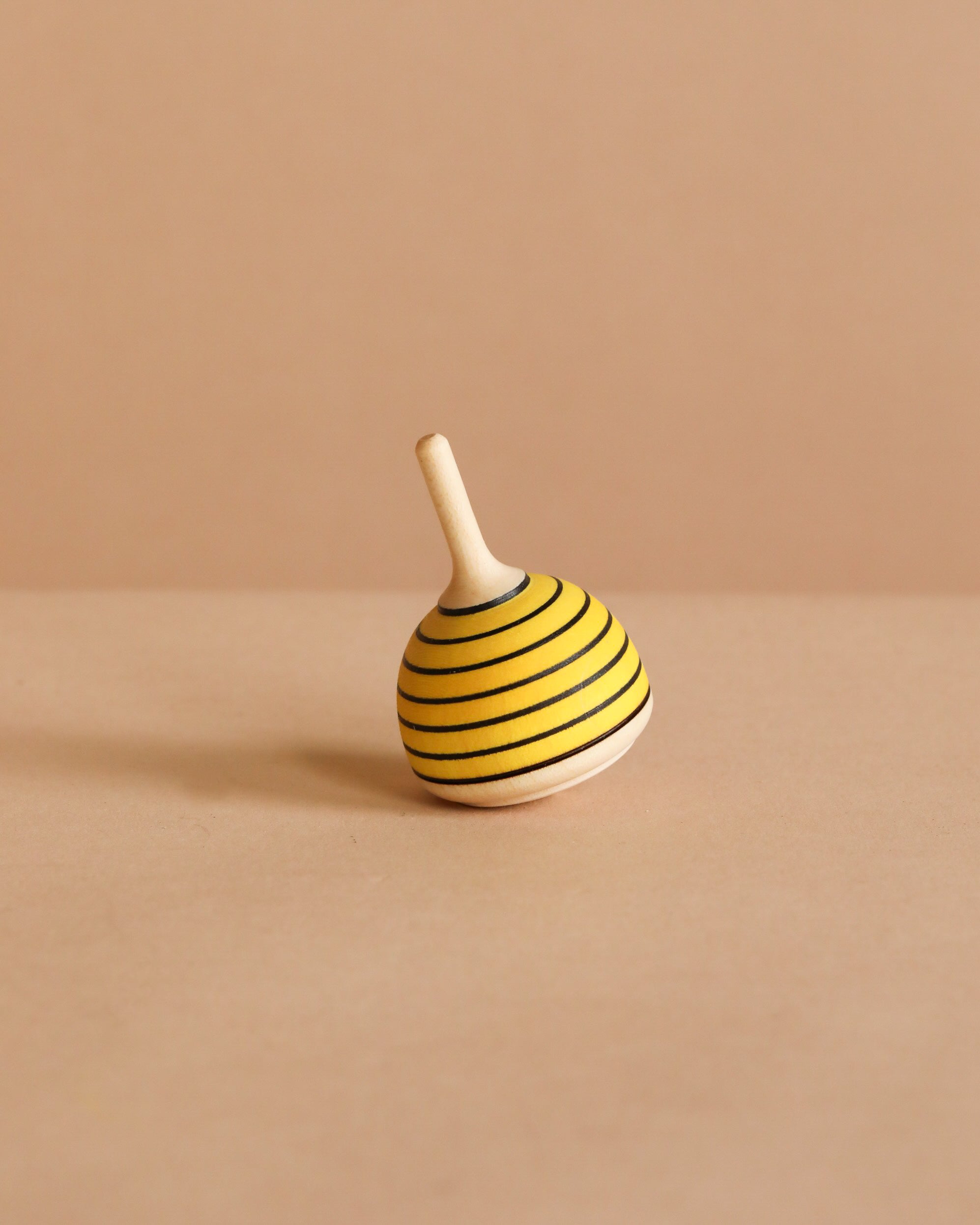 Mader Spinning Top - Bumble Bee
