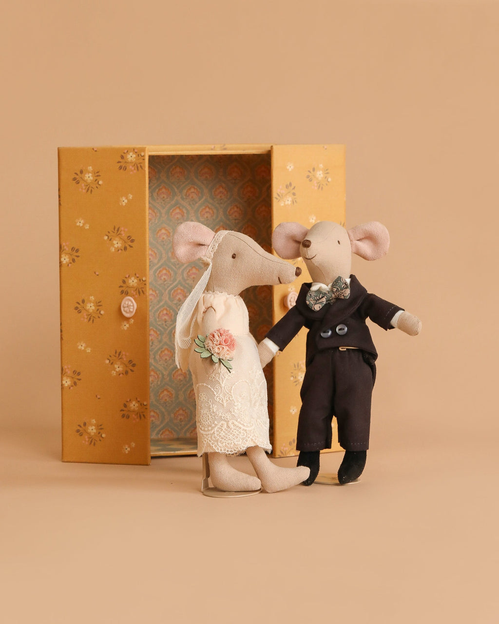 Maileg Wedding Mice Couple in Box, Mum and Dad