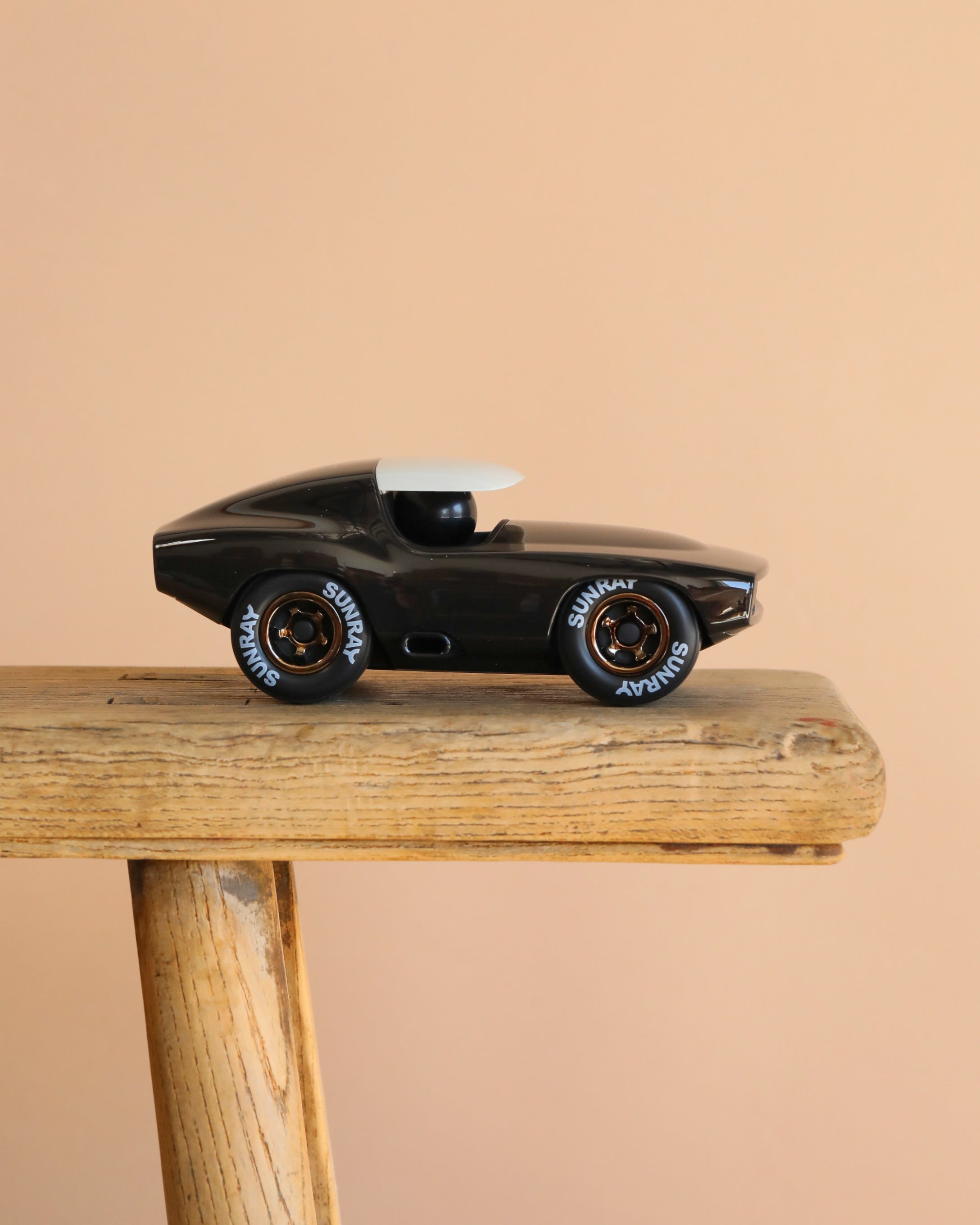 Playforever Leadbelly Skeeter Car in Black