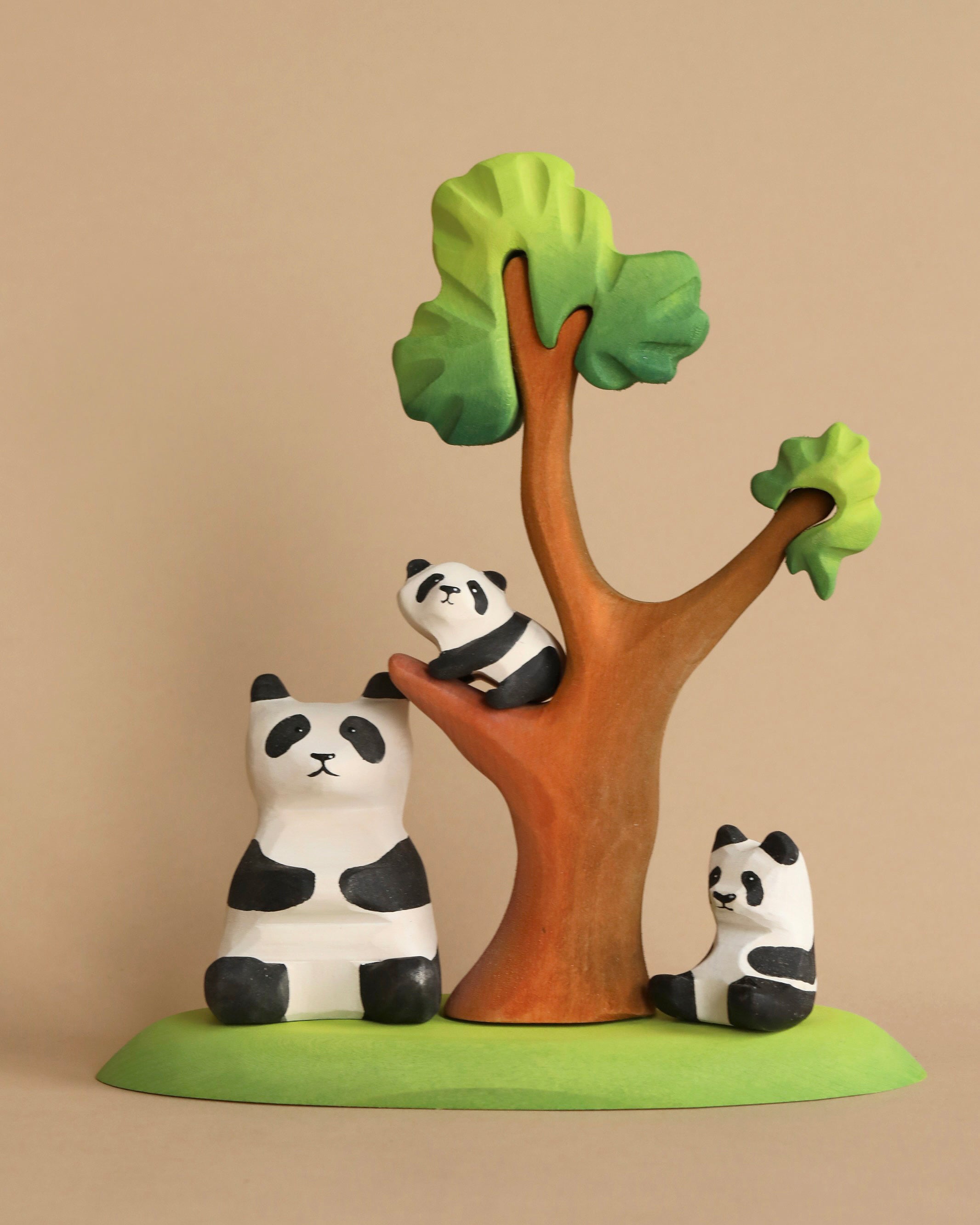 Bumbu Handmade Wooden Panda Bears And Tree Set